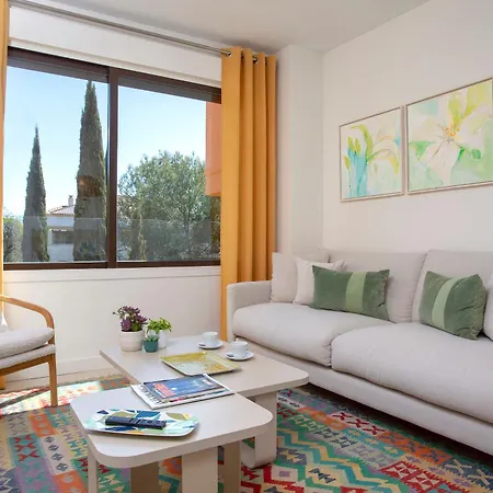 Genteel Costa De Nagueles *