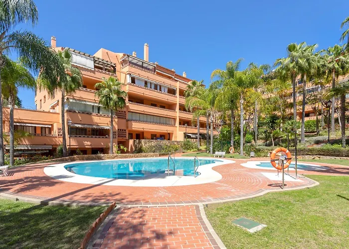 Genteel Costa De Nagueles Apartment Marbella